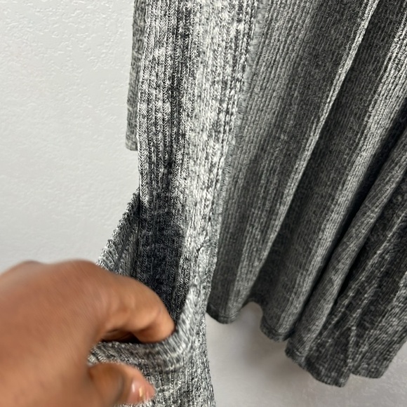 Hale Bob Cardigan Sweater Womens Sz M Open Long Line Duster Pockets  Gray white - Picture 8 of 8